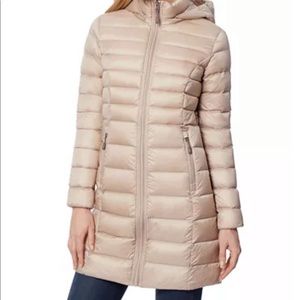 Hooded down puffer coat packable jacket